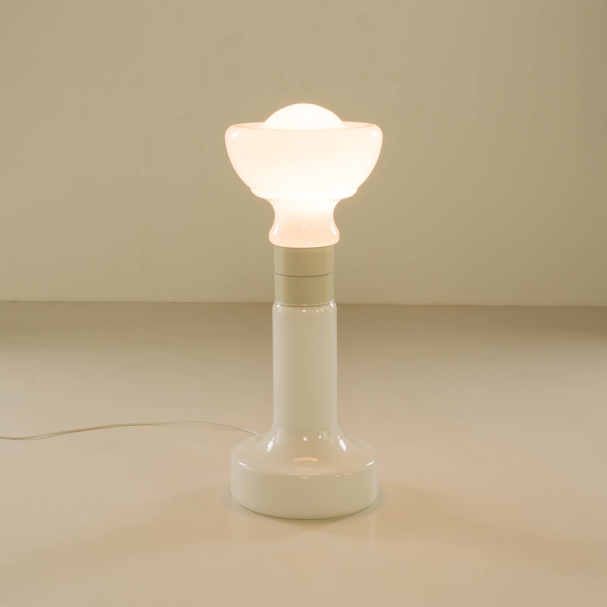 Lampdaire Murano attribuée à Mazzega, Italie, années 1970