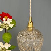 Suspension globe vintage en verre moulé