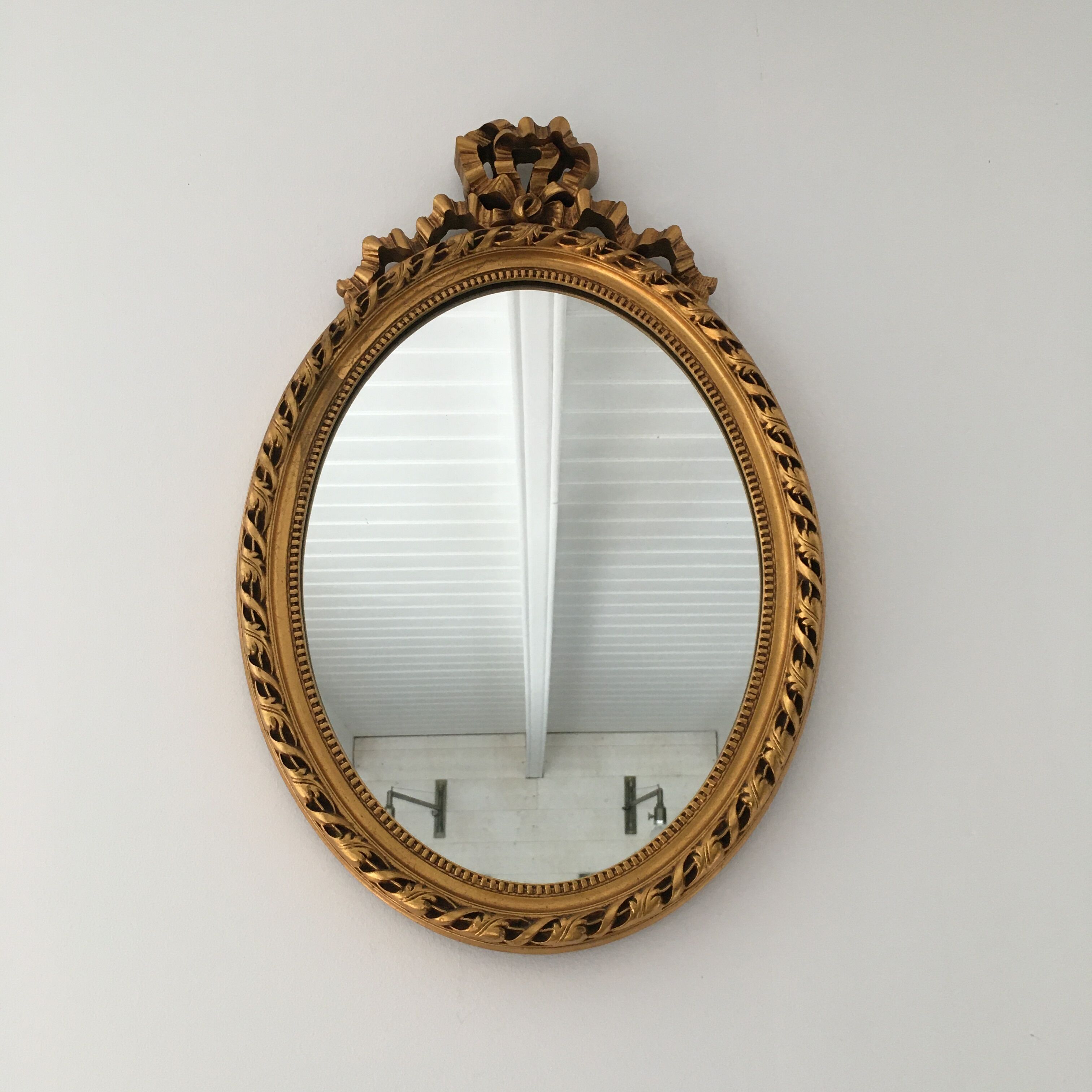 Oval knot mirror 55x35cm