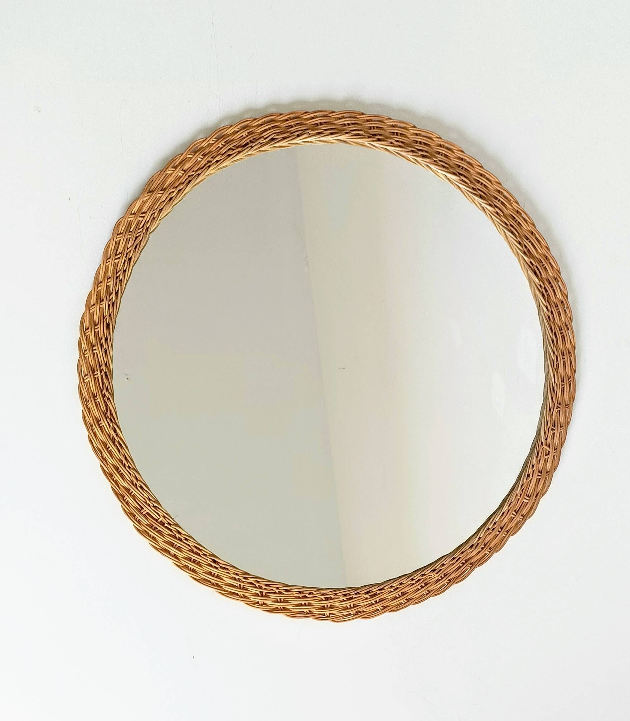 Miroir rond en osier rustique de Provence, milieu du siècle, fait à la main, France