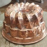 Ancien moule à gâteau en cuivre