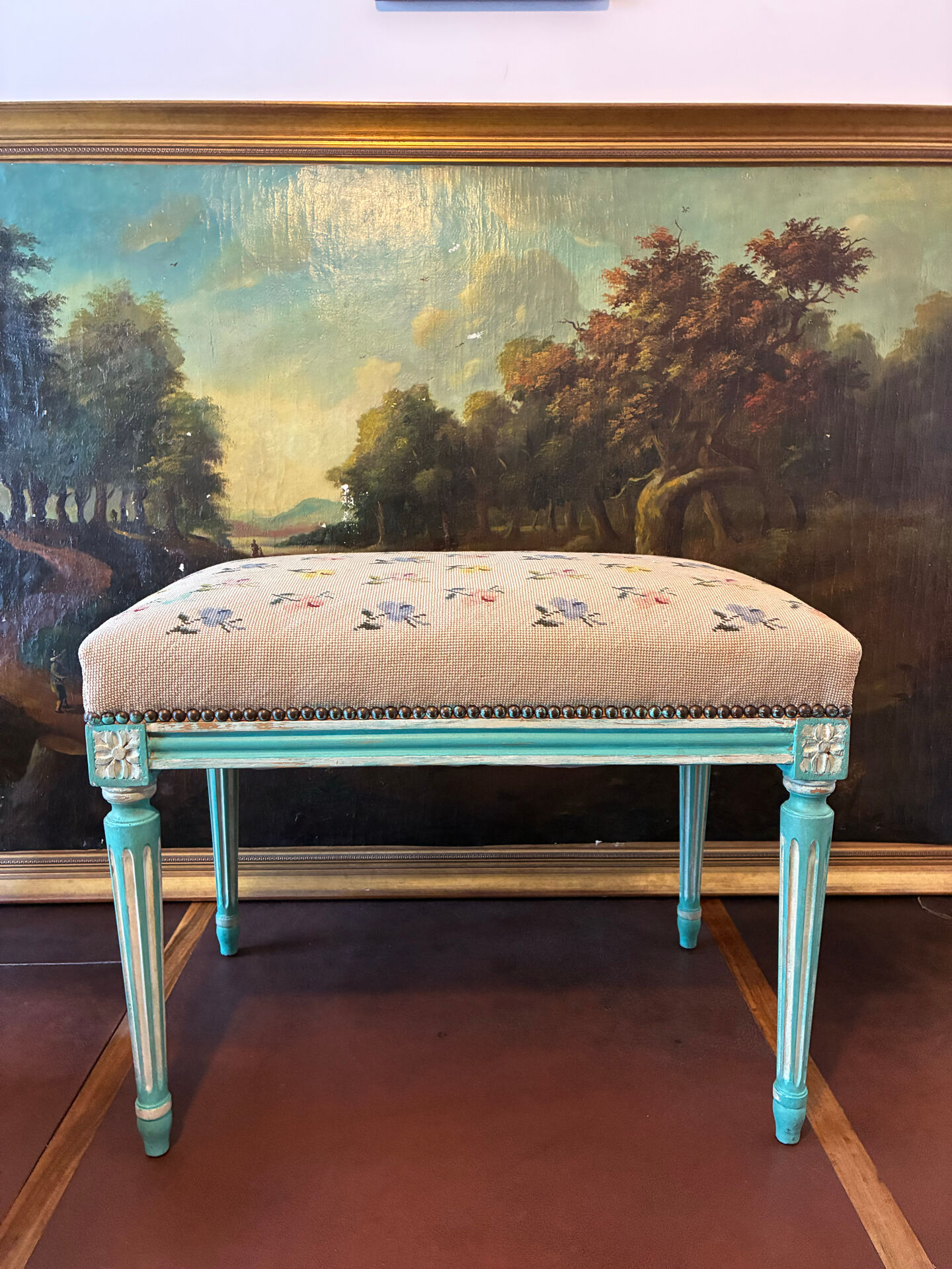 Elegant Louis XVI style bench or piano stool.