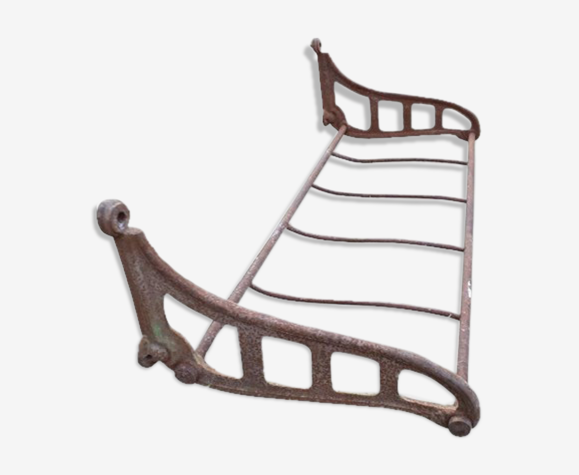 Cast iron luggage rack