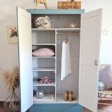 Old boarding cabinet