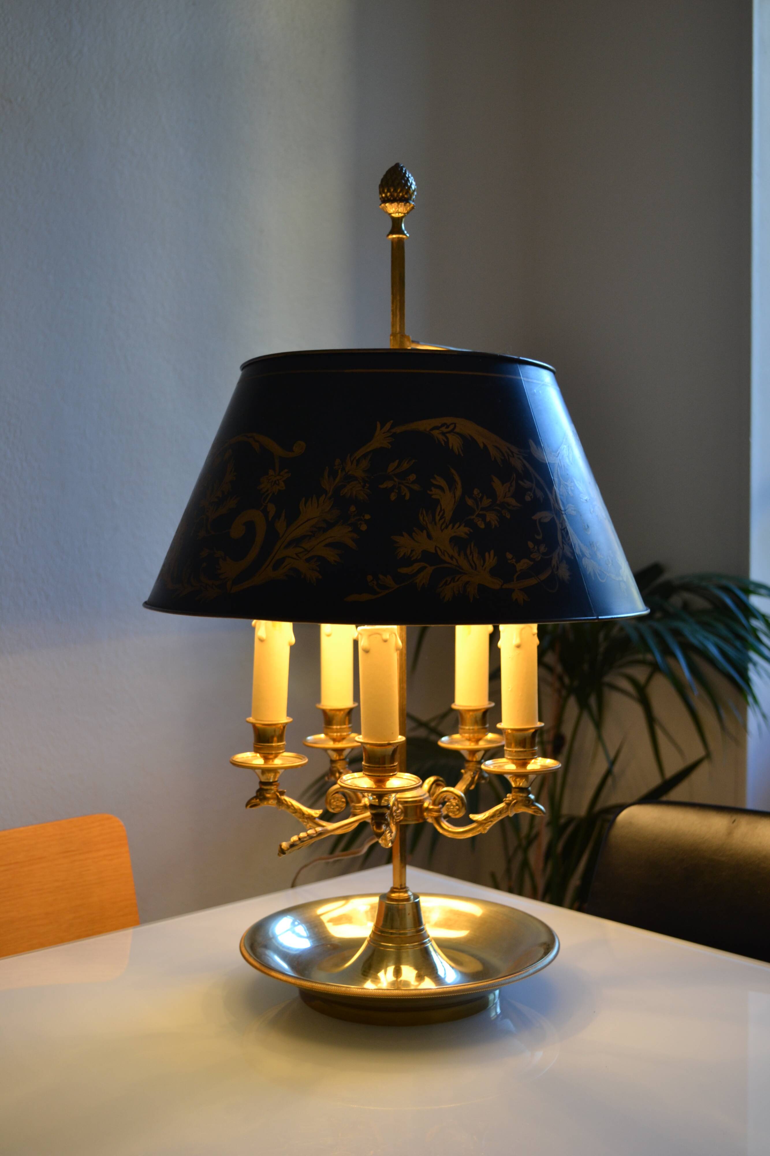 Large hot water bottle lamp with 5 bronze lights, empire style