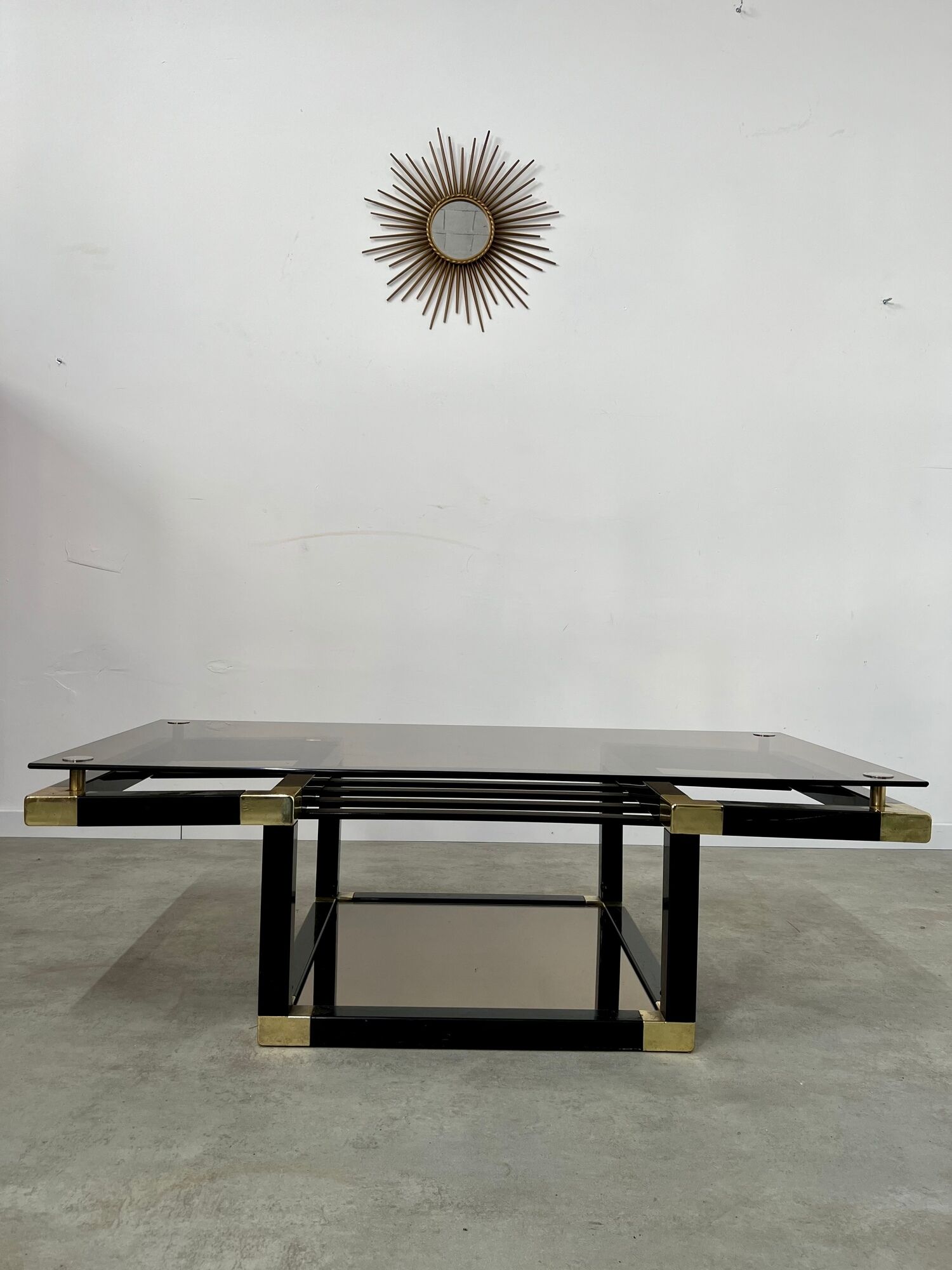 Coffee table in black and gold metal, smoked glass 70 years Romeo Rega vintage