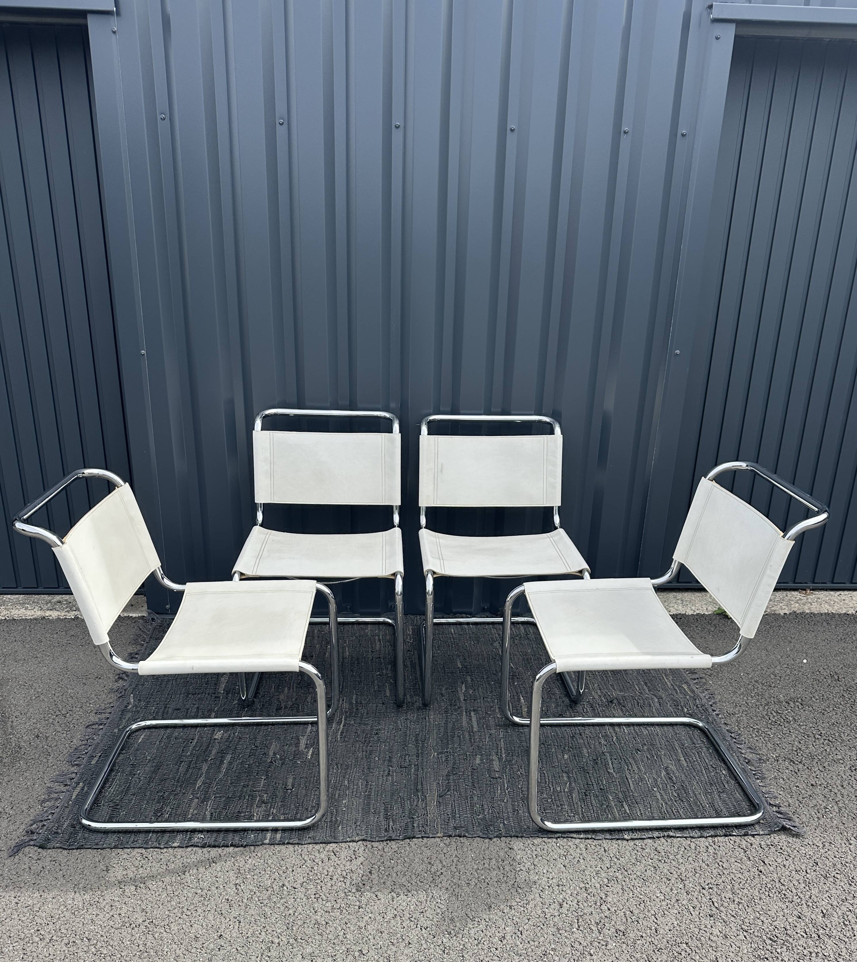 MART STAM CHAISES S 33 ou CANTILEVER ( 4 )