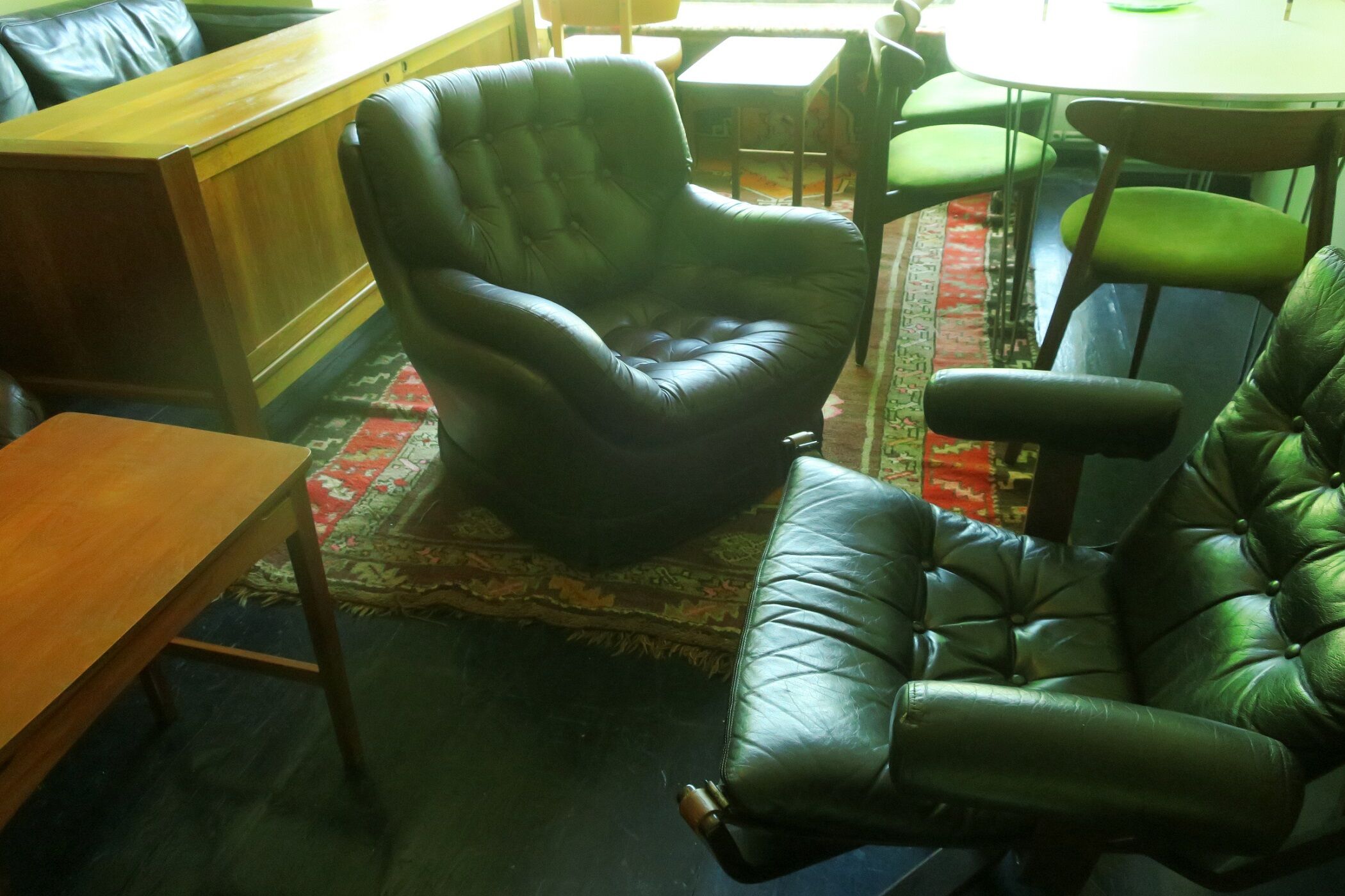 Leather pod club chair Brazilian influence, 1960s