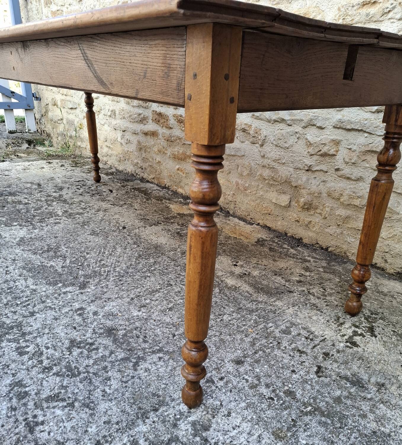 Farmhouse table 199 x 81
