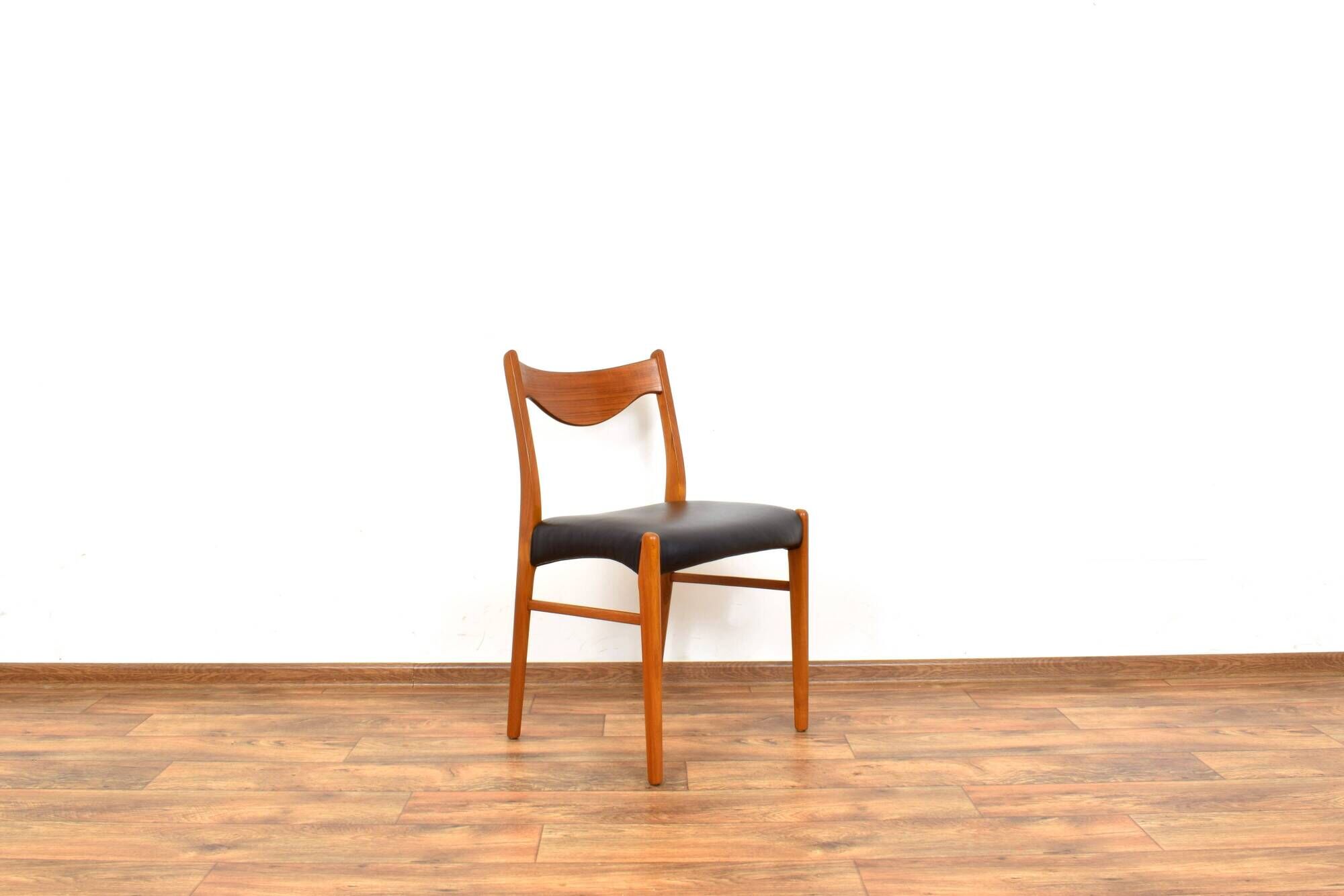 Mid-Century Danish Teak and Leather Dining Chairs by Arne Wahl Iversen for Glyngøre Stolefabrik, 196