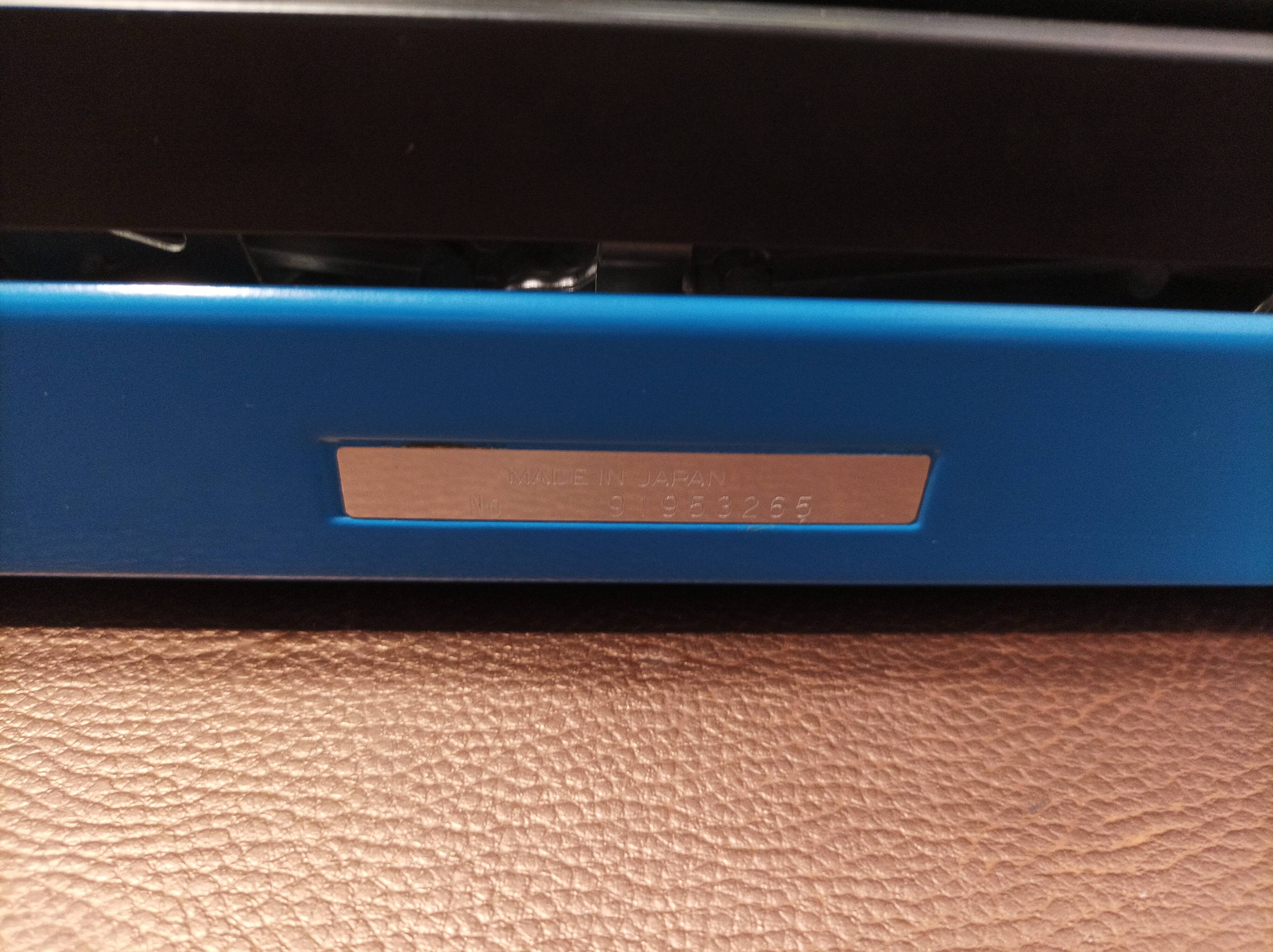 Sperry Remington 1020 deep blue typewriter Perfect condition