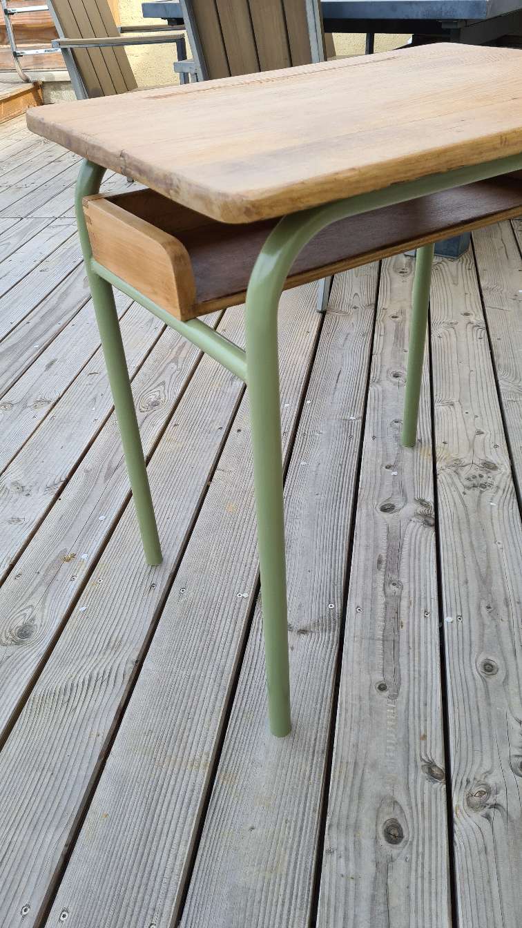 Bureau d'écolier et sa chaise Baumann