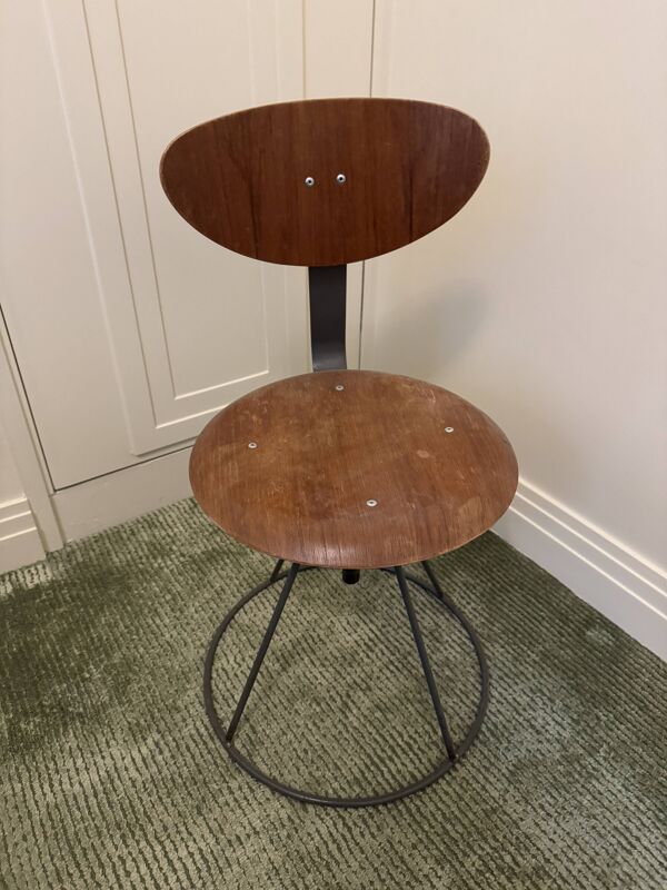 Chaise industrielle en bois et acier