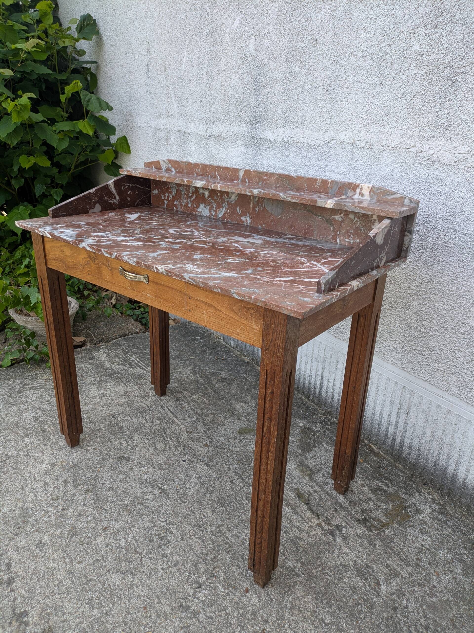 Dressing table, dressing table, desk