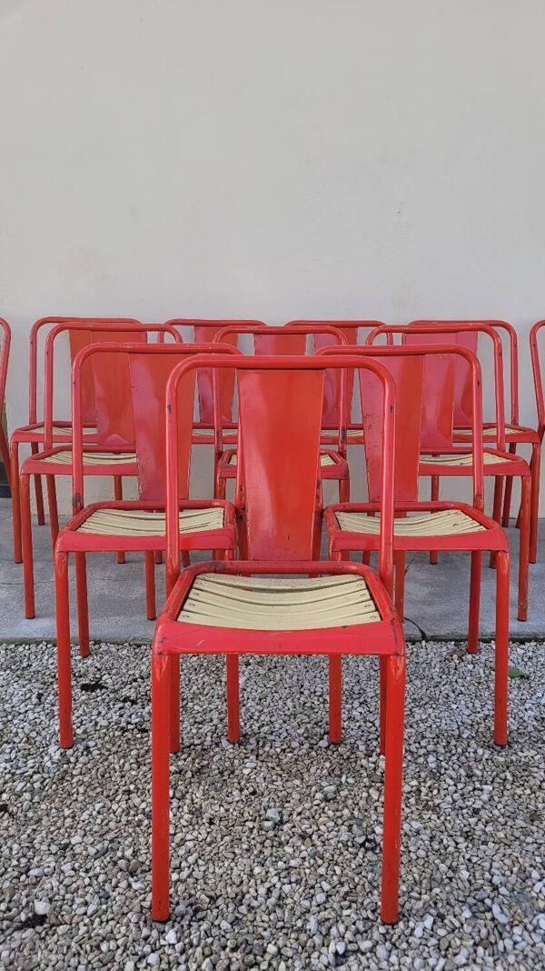 Série de 12 chaises de bistrot Tolix de Xavier Pauchard modèle T4 - 1950s
