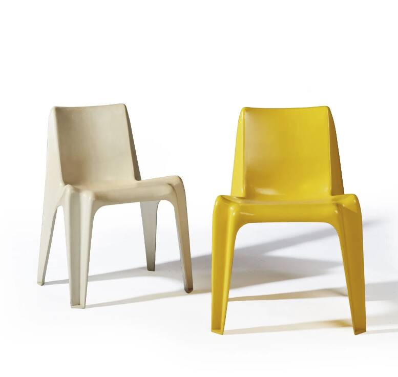 Deux chaises cantilever modèle BA1171, Helmut BATZNER
