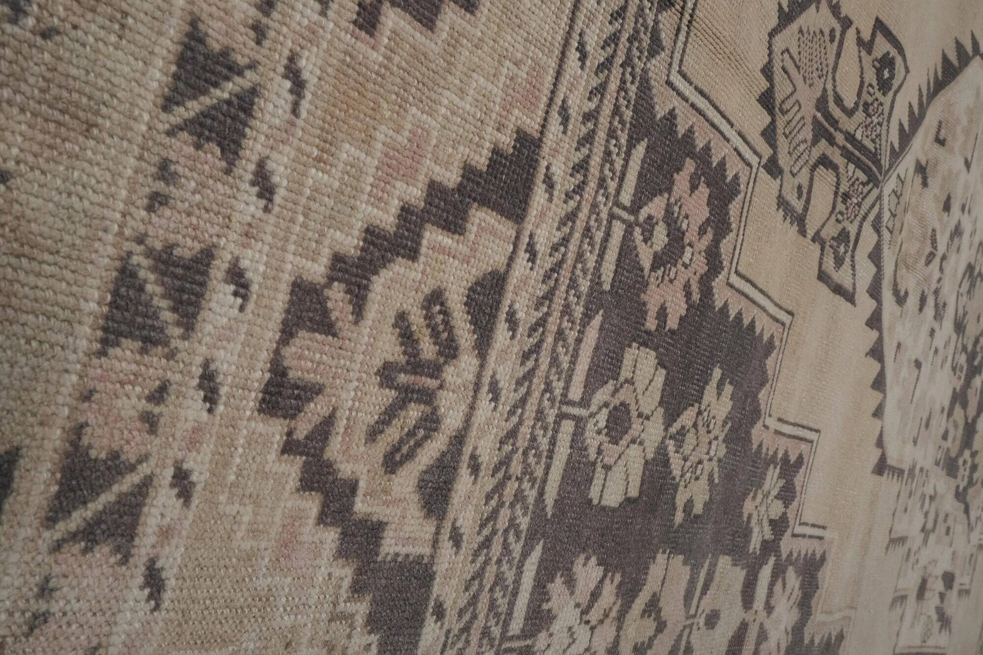 Tapis turc vintage fait main 232x372 cm