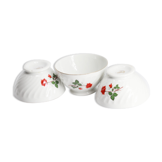 3 bowls in antique porcelain