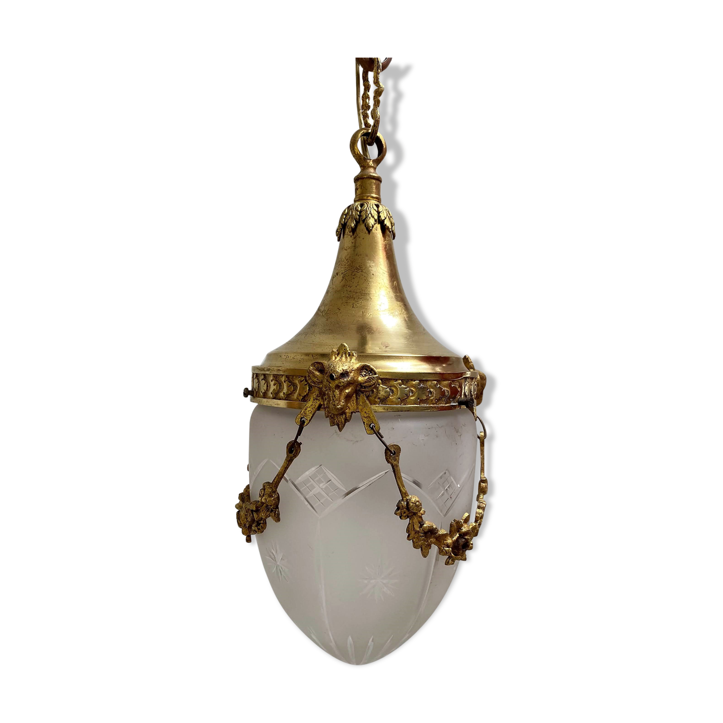 Suspension lamp in gilded bronze and frosted glass nineteenth century