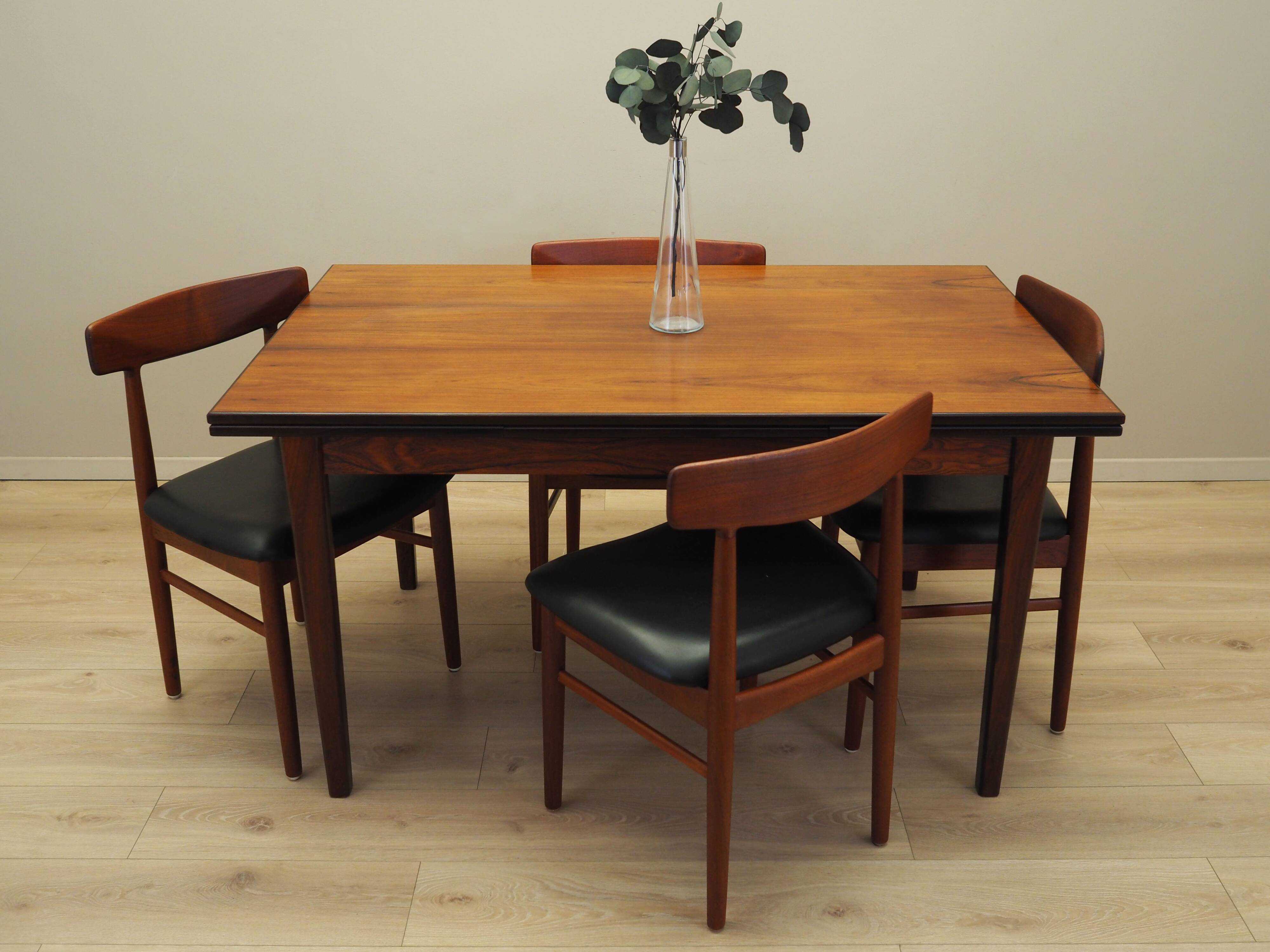 Set of four teak chairs, Danish design, 1960s, manufacture: Bruno Hansen, d