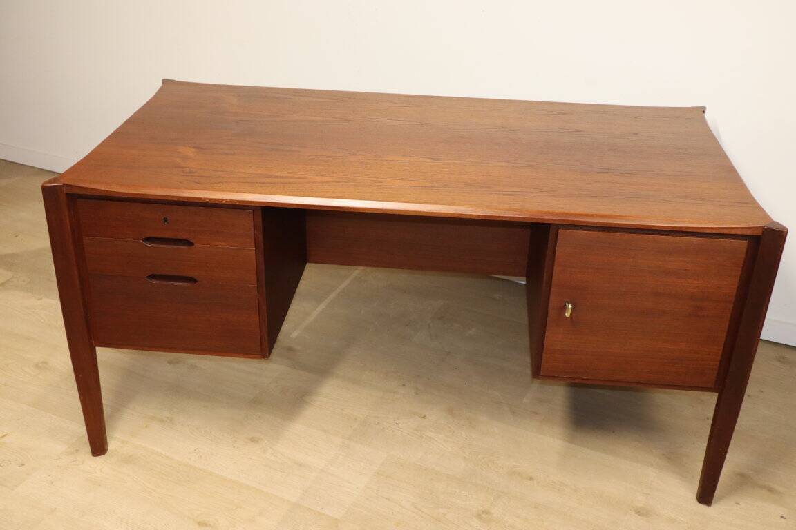 Vintage desk by Wilhelm Renz in double-sided teak, 1960s