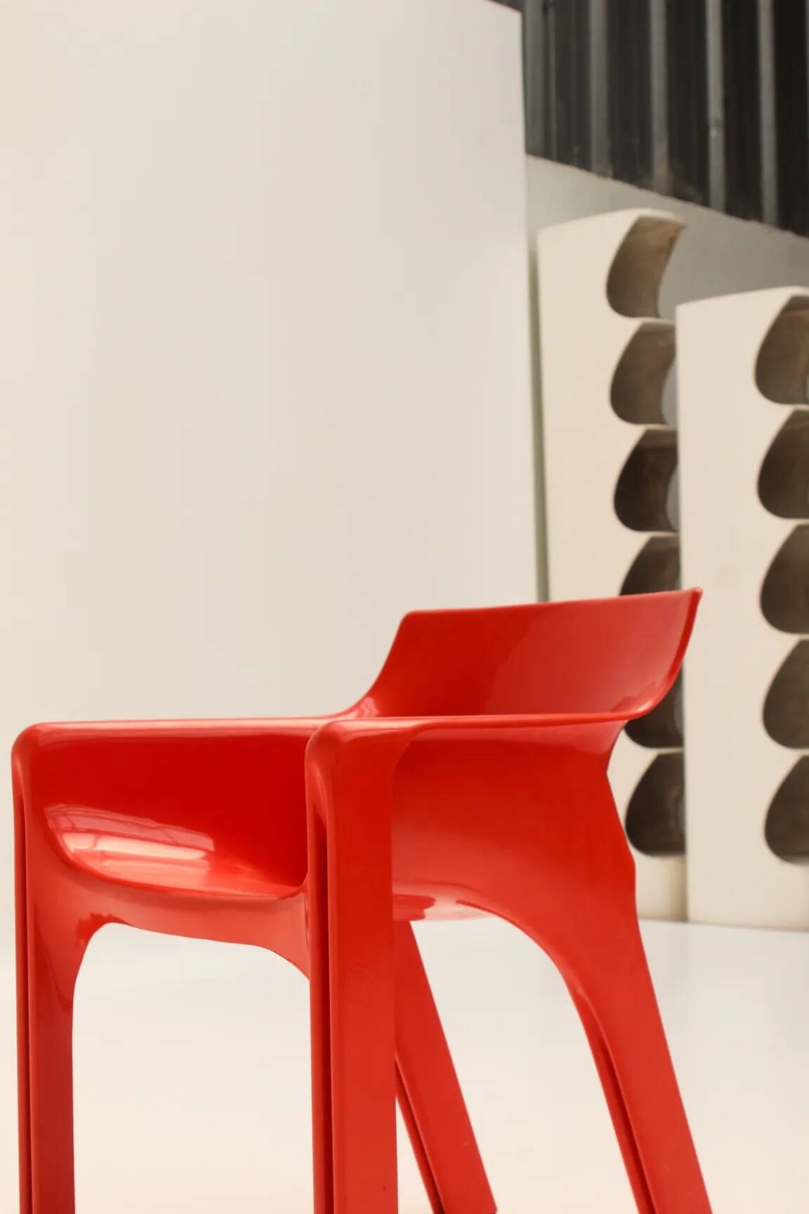 Set of 4 red "Gaudi" armchairs by Vico Magistretti for Artemide