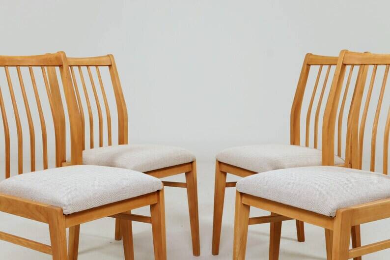 Vintage Dining Chairs Set of 4, Natural beech wood, Herringbone fabric