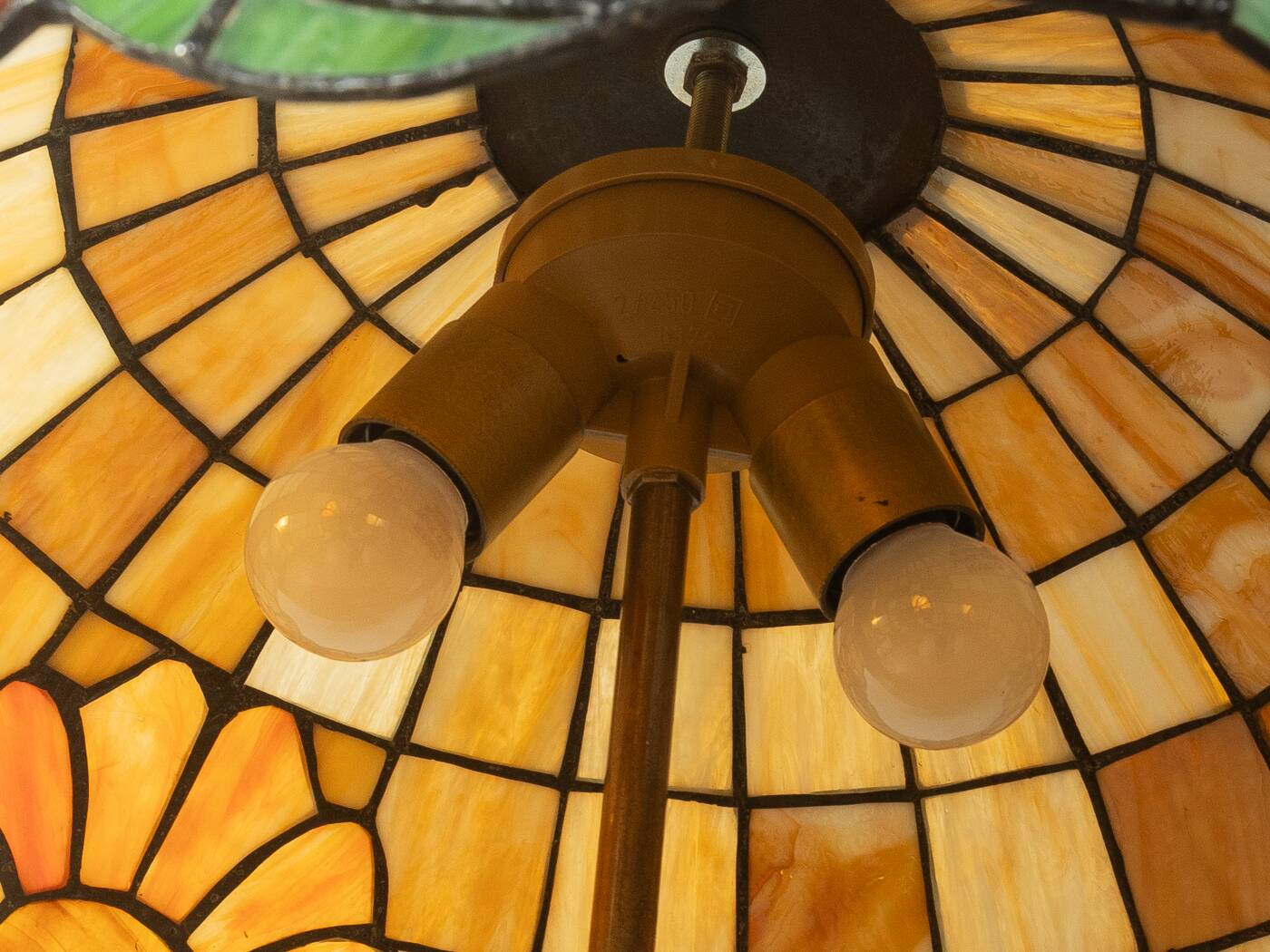 Lampe de table Tiffany Art Nouveau