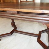Flemish oak table with extensions