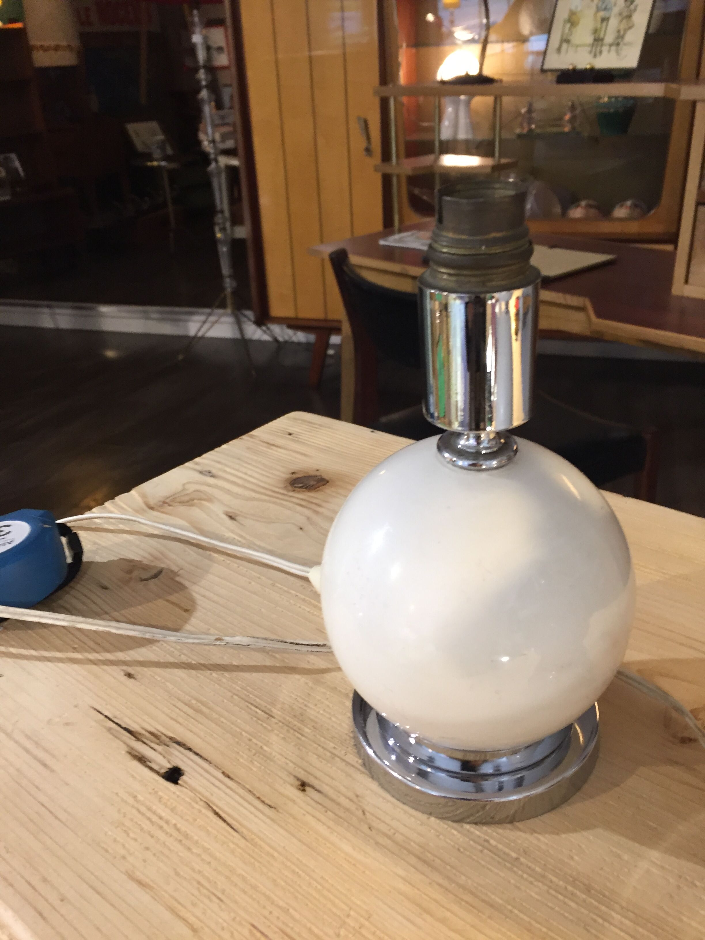 Pair of lamp footings