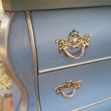 Curved chest of drawers