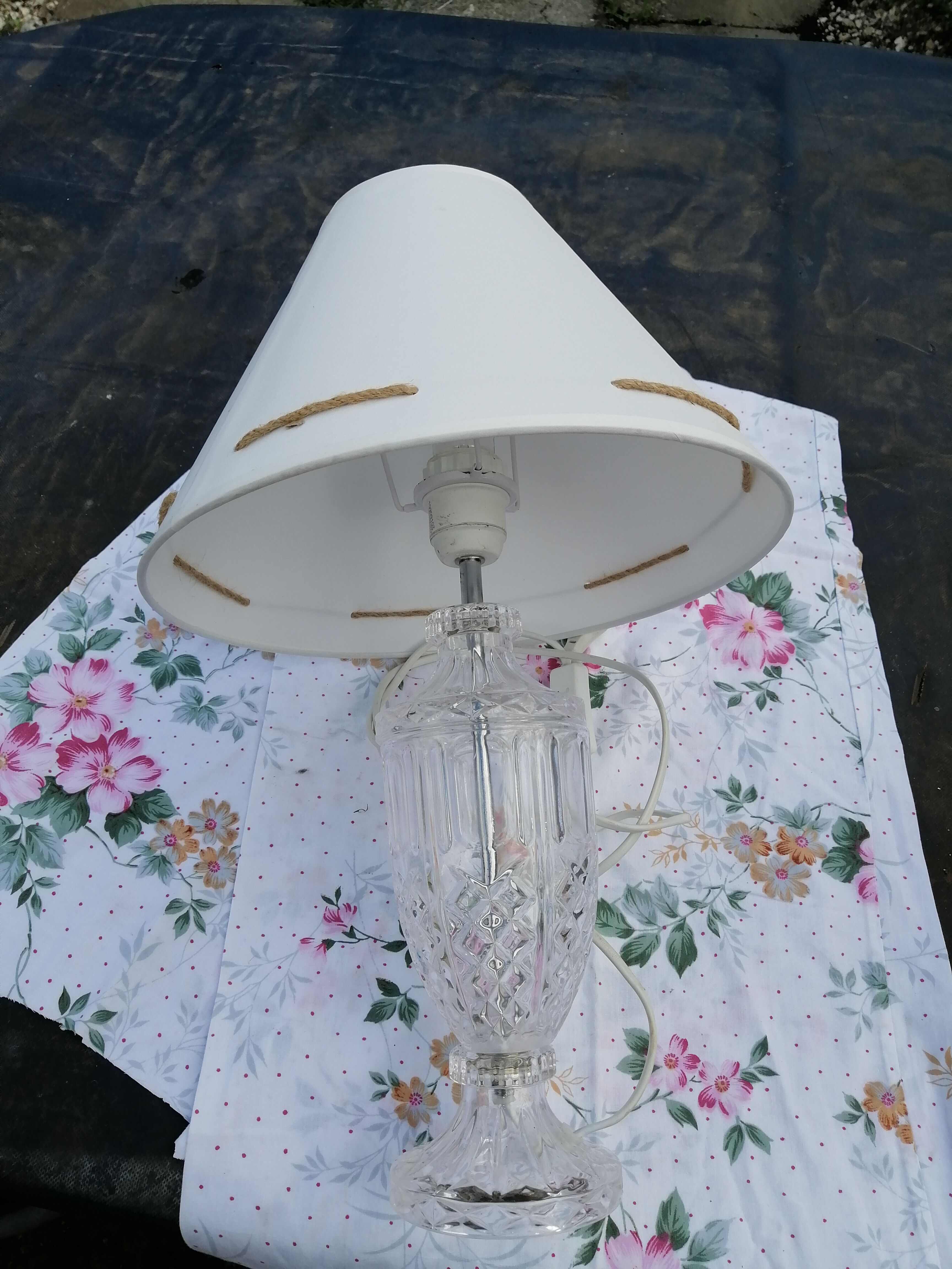 Transparent and white lamp