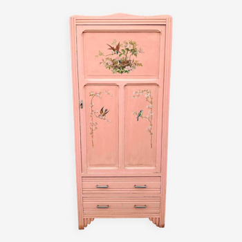 Armoire parisienne rose ancienne décor peint