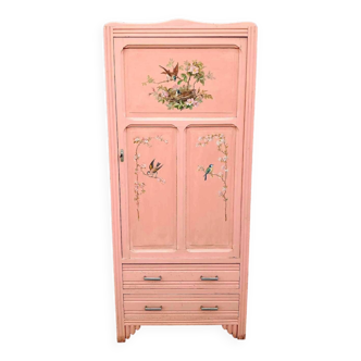 Armoire parisienne rose ancienne décor peint