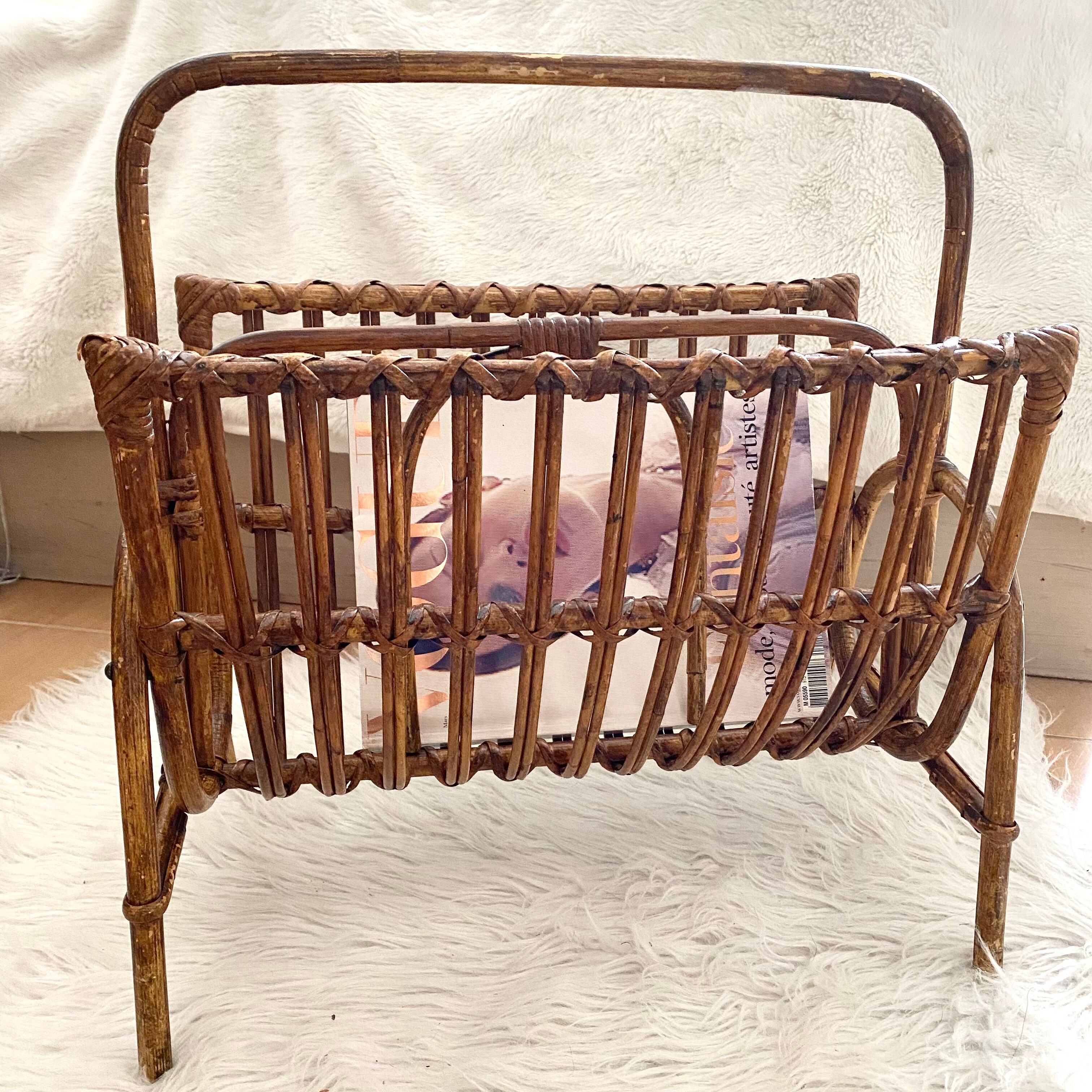 Vintage rattan magazine door