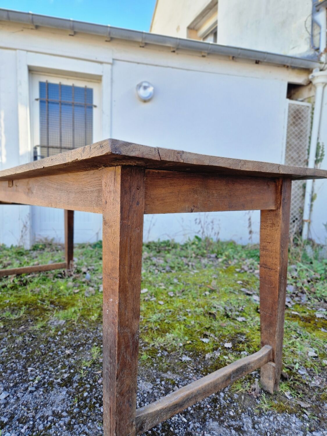 Farmhouse table