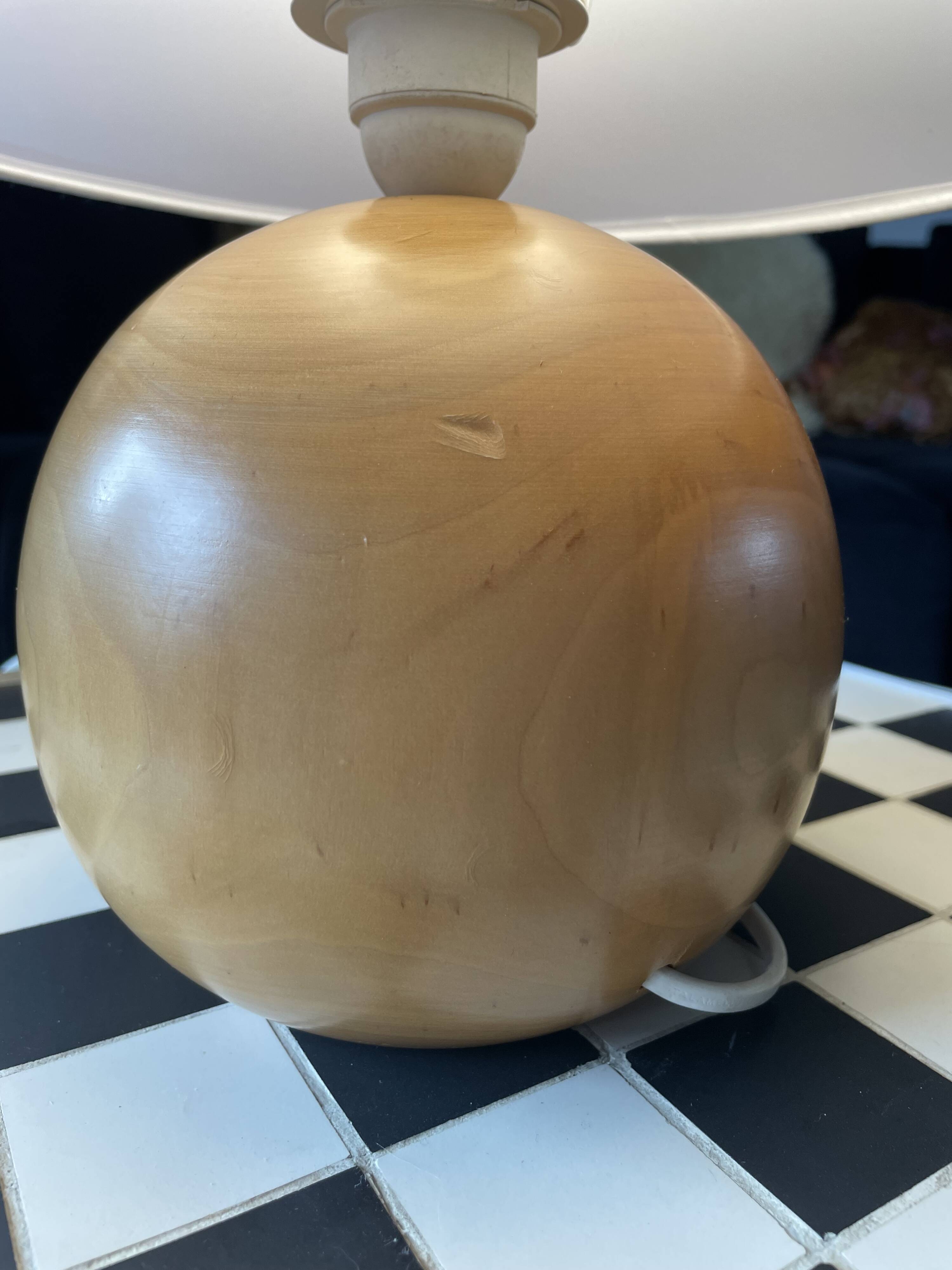 Lampe vintage en bois tourné massif