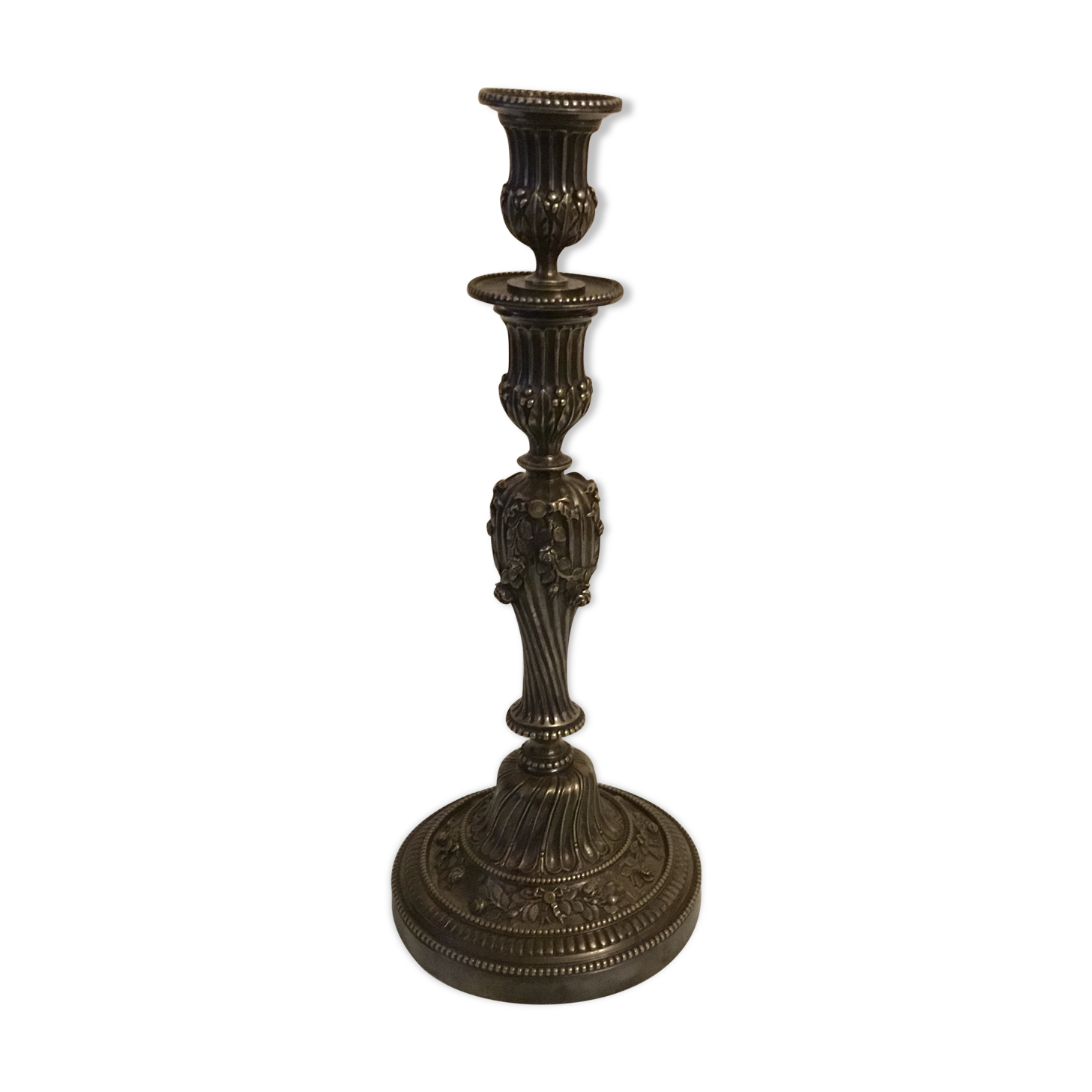 Finely decorated double-decorated silver bronze candlestick
