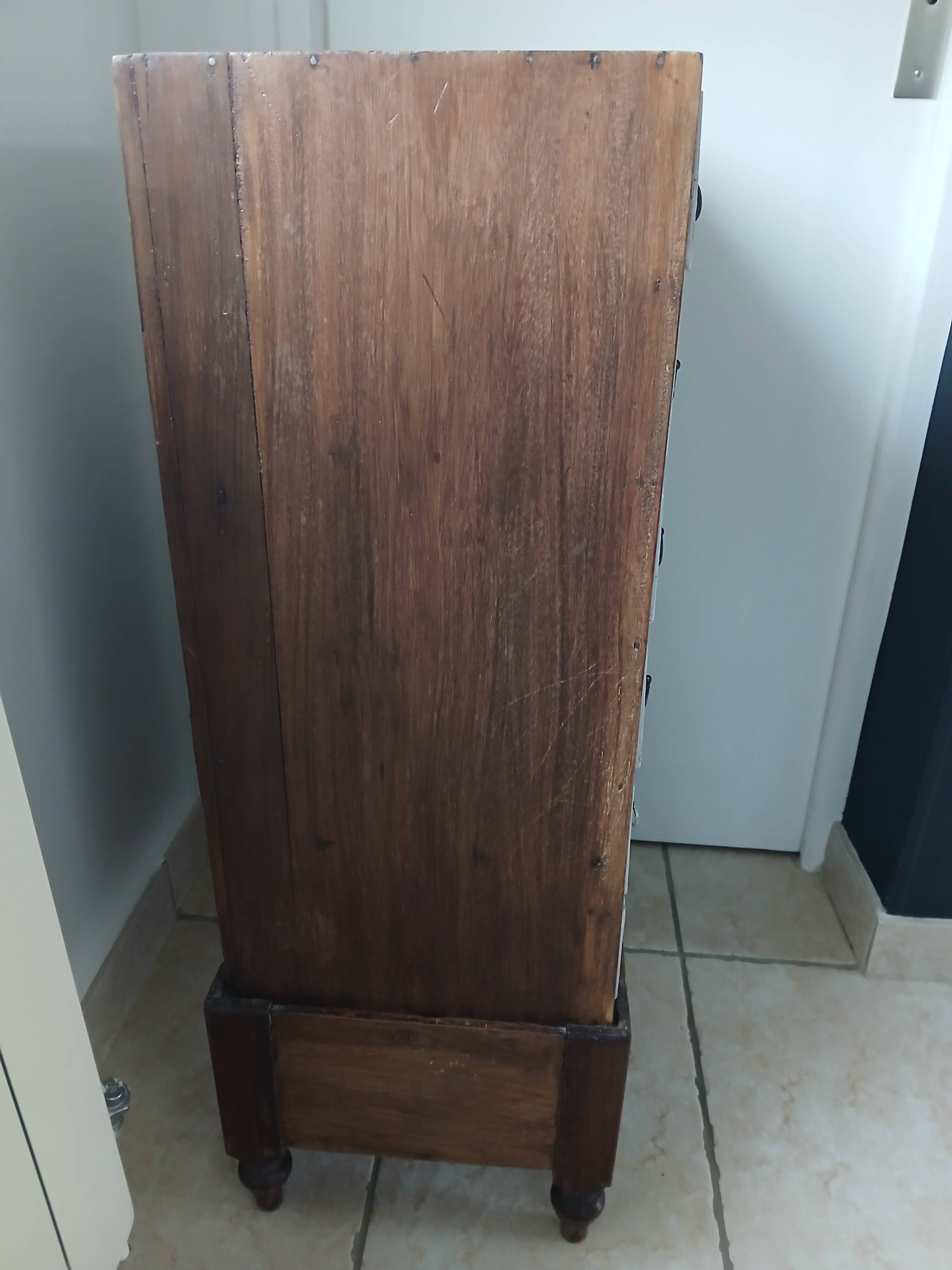 Indonesian-style drawer cabinet.