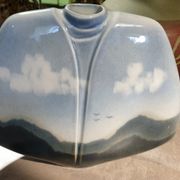 Ceramics claire debril virebent vases porcelain ceramic sculpture design mohy garotte.  vase art