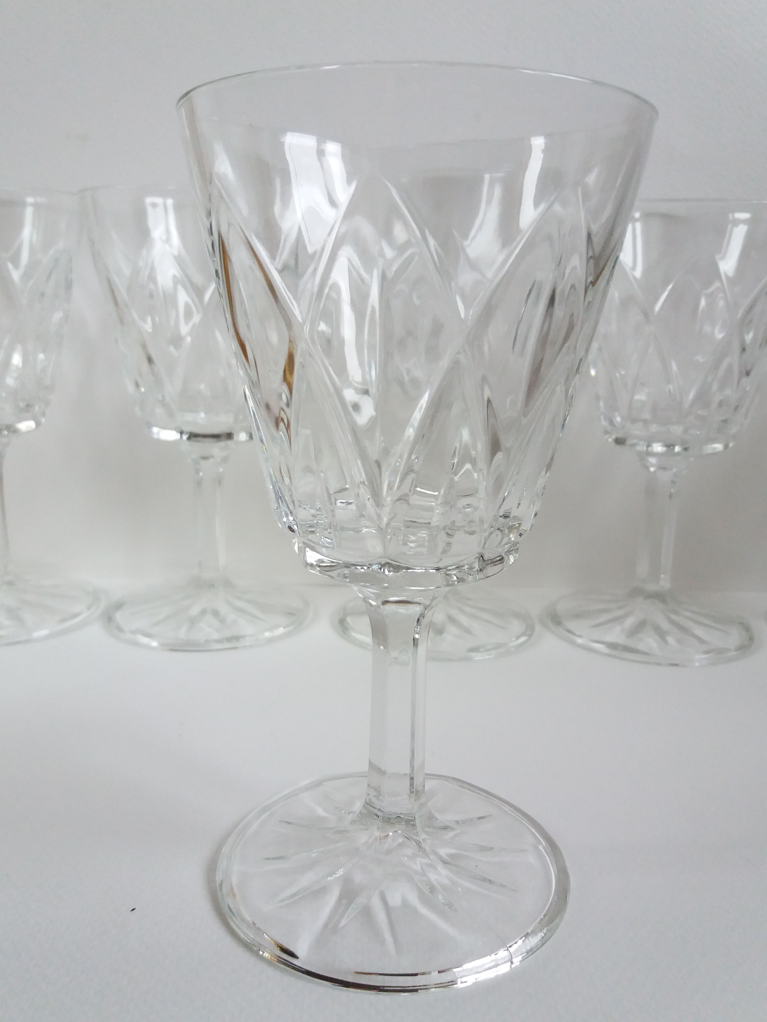 6 chiseled water glasses