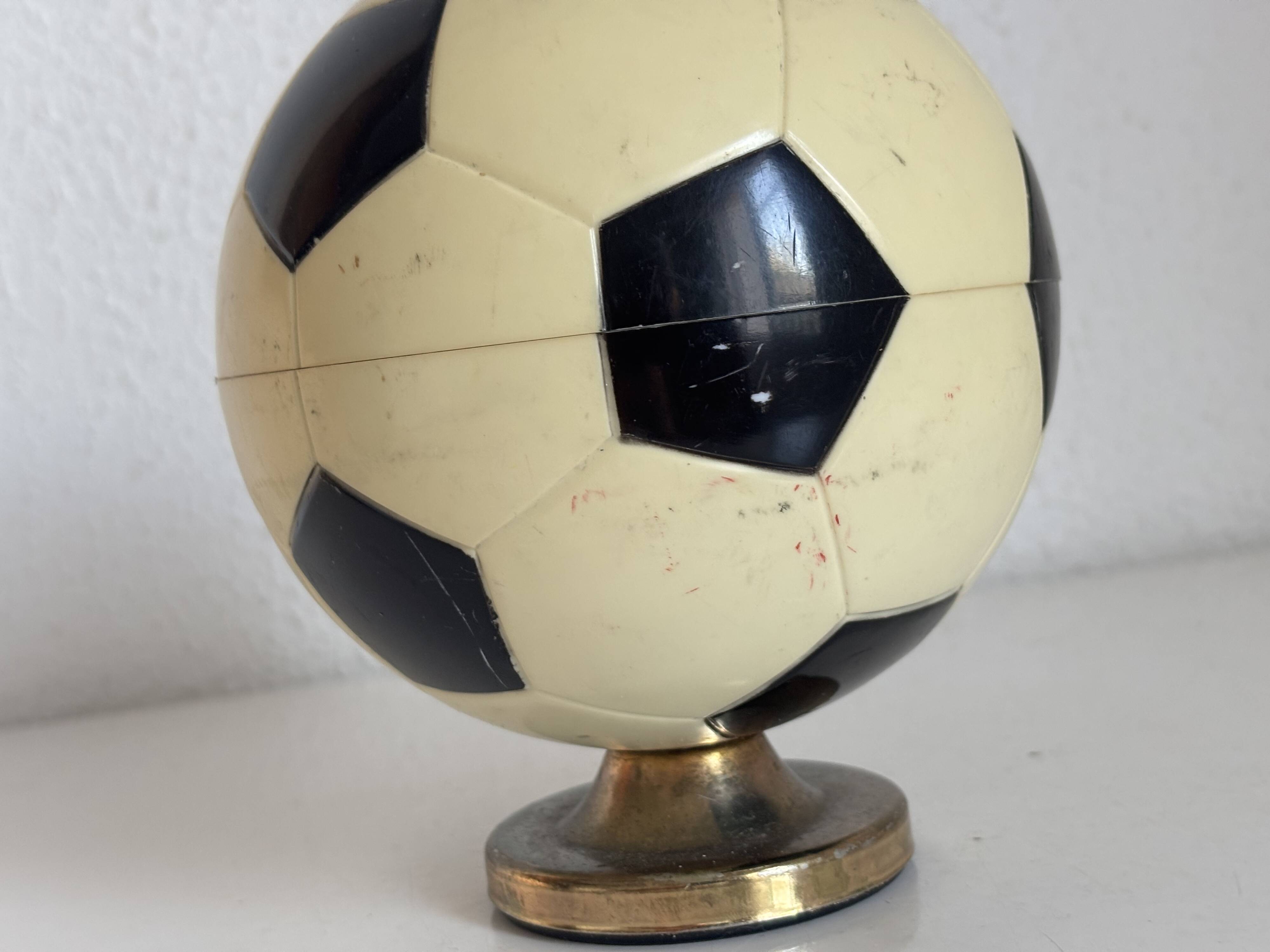 Porte-cigarettes vintage 1960 ballon football distributeur boîte - 16 cm