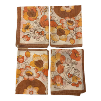 Lot 4 vintage towels