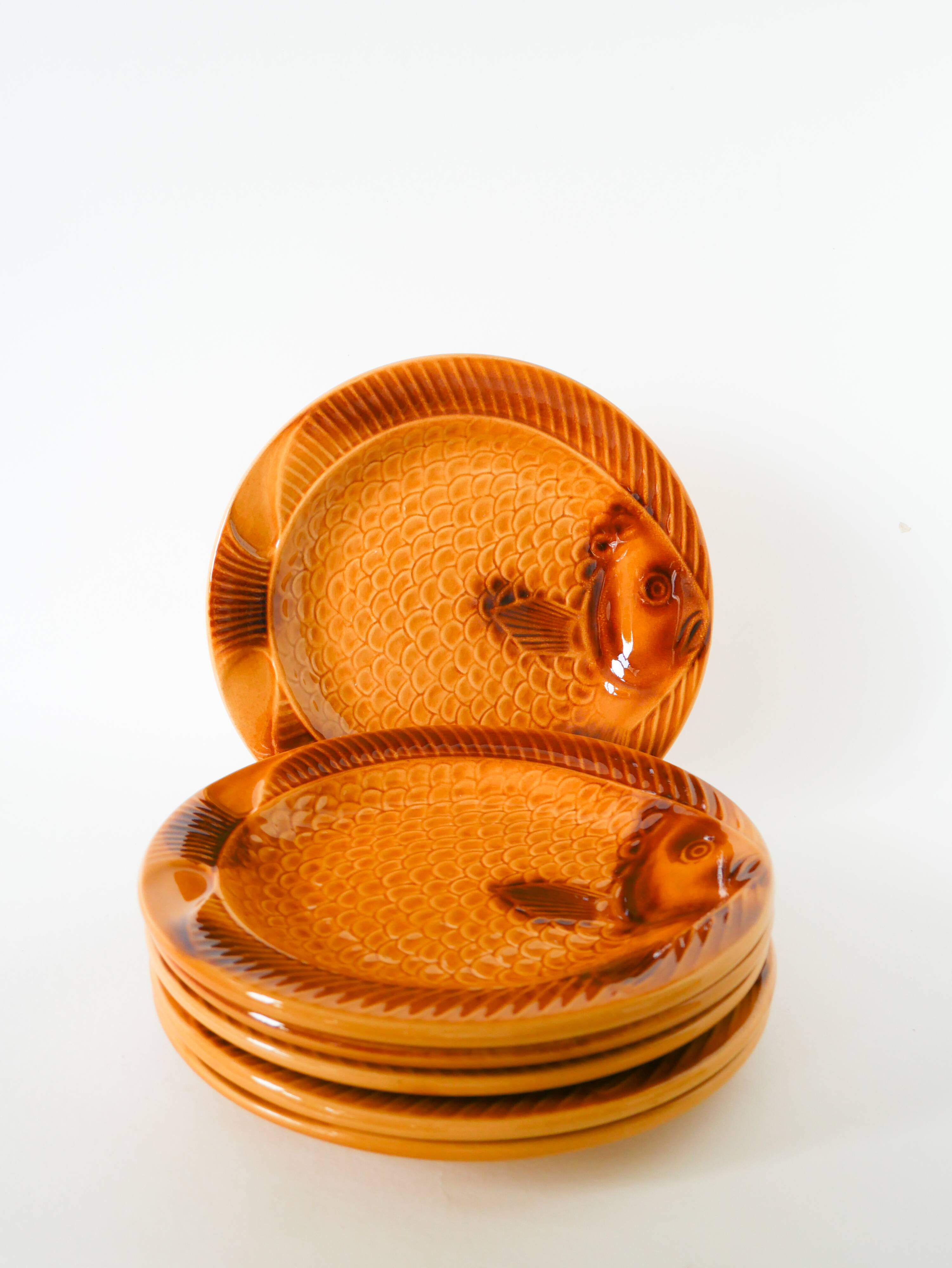 Set of 6 fish-pattern plates, yellow, 1960.