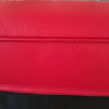 LC2 armchair Le Corbusier, Jeanneret, Perriand - Red leather - signed