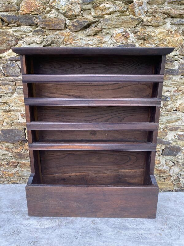 Ancien haut de vaisselier porte-assiettes en bois massif