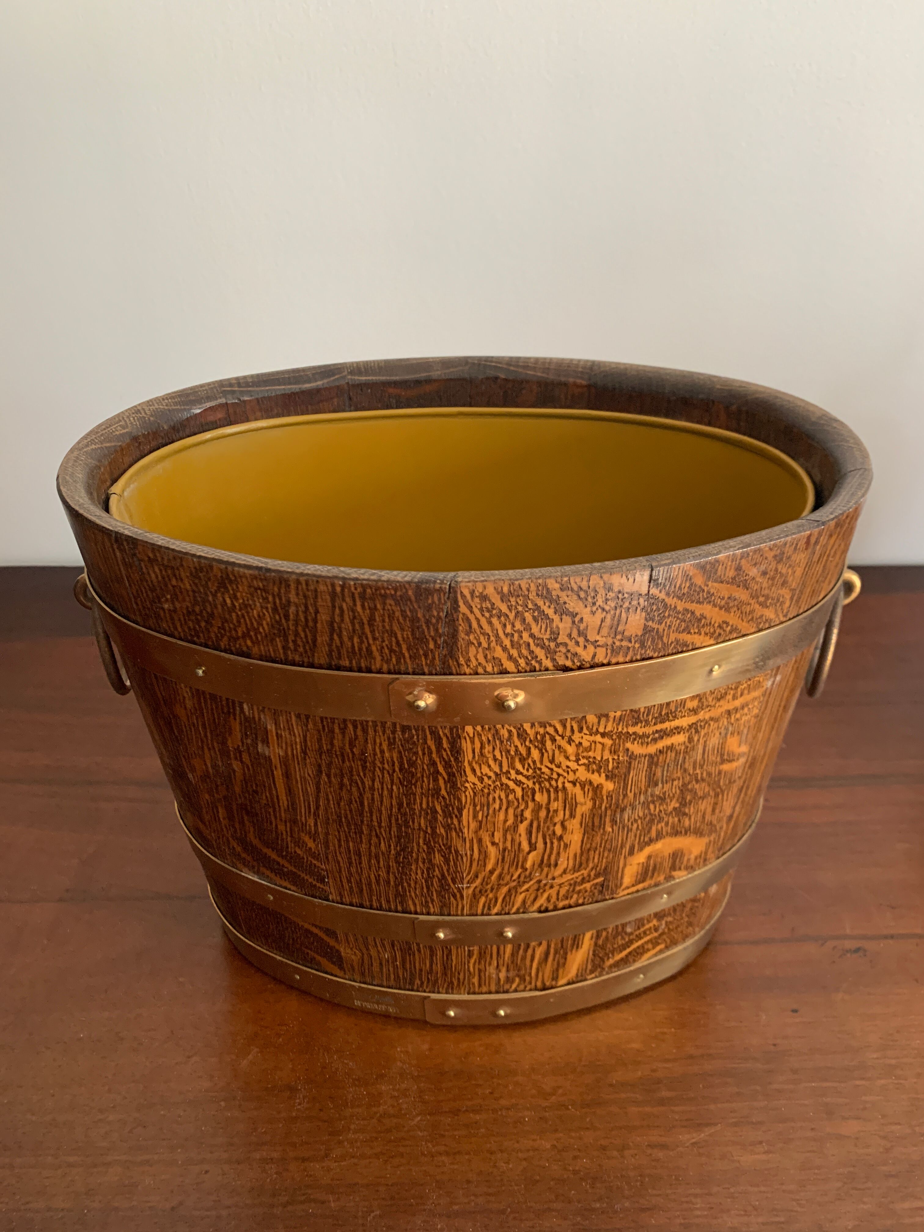 Oak and brass ice bucket Geraud Laffite Meilleur Ouvrier de France 1933