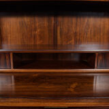 Bibliothèque en palissandre du milieu du siècle