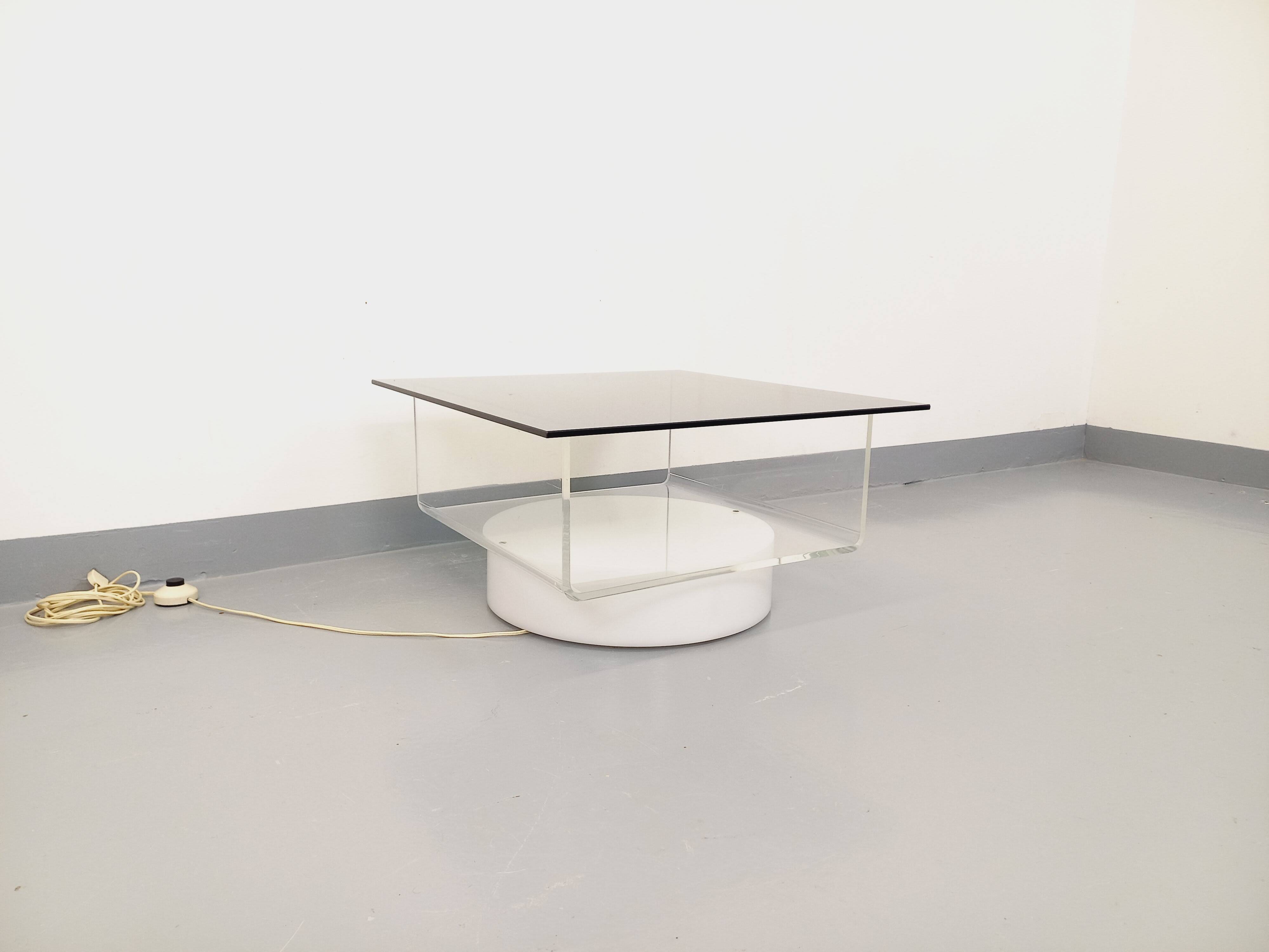 Vintage Italian square illuminated coffee table in glass and plexiglass