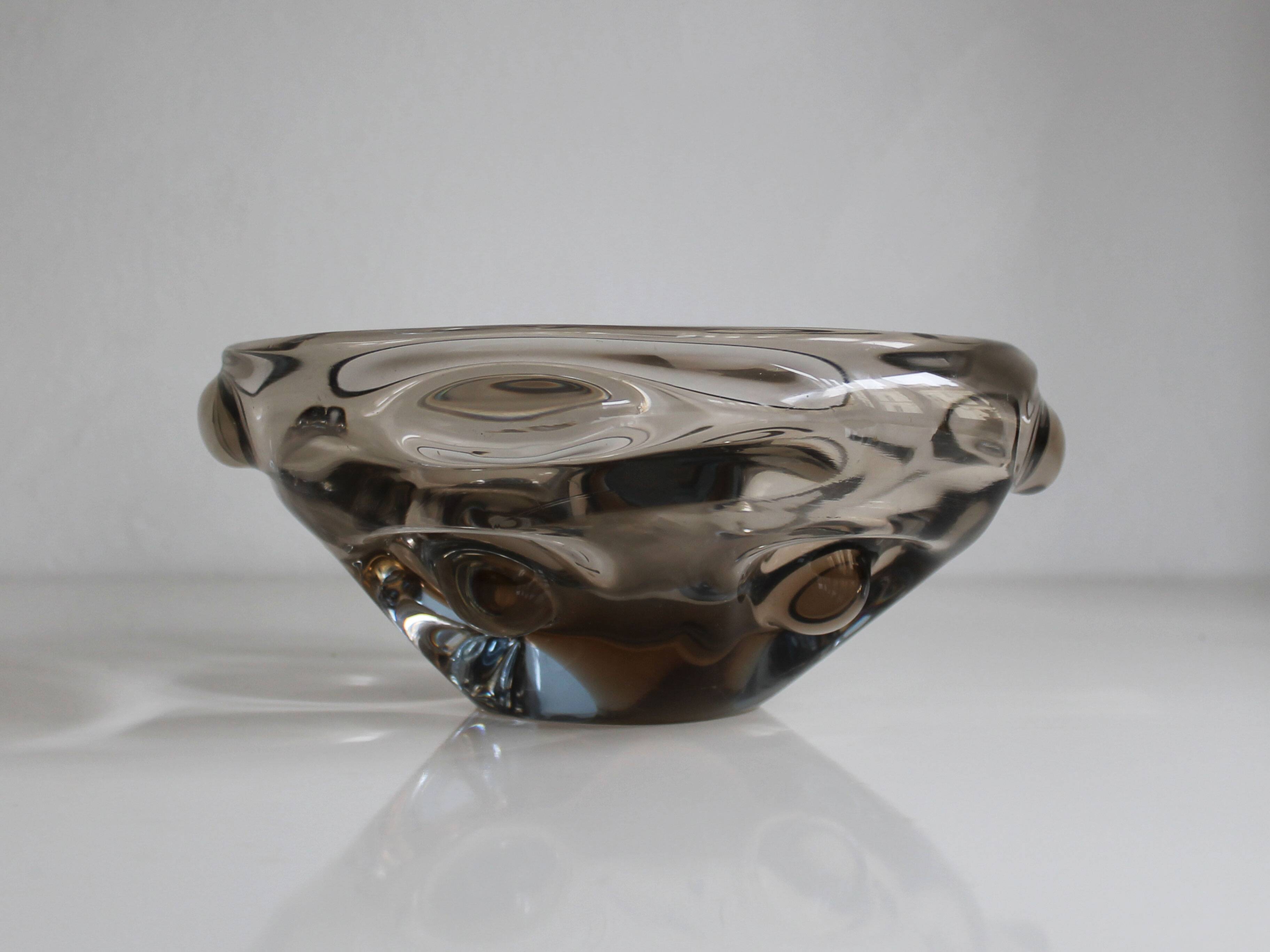 Art Glass Bowl by Jan Berenek – Pattern 5954 (1959), Skrdlovice